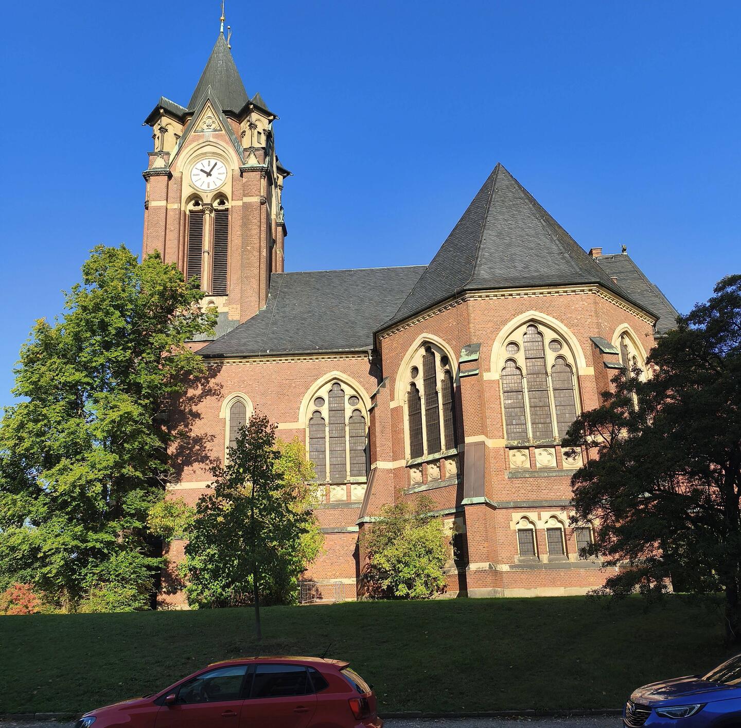 Wenn ich die Kirche sehe, ist es nicht mehr wei zur Unterkunft