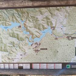 Map of Plitvici lakes and hiking trails