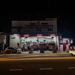 Station der "Bomba" in Georgetown bei Nacht