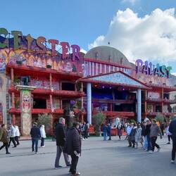 Jetzt wird es gruselig.