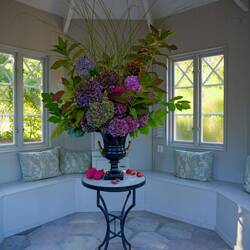 Überall wunderschön dekoriert.