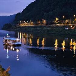 Blick über die Elbe in Hřensko