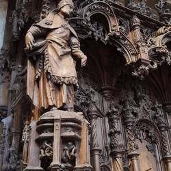 Auch hier feine Schnitzereien