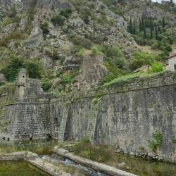 Stadtmauer rund um Kotor's Altstadt