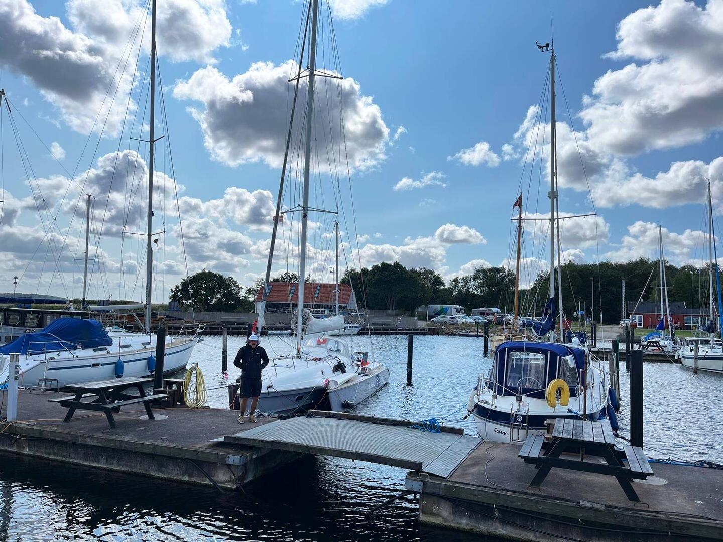 Im Hafen von Sundsøre fest