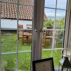 A nice touch ... unsightly and inaccessible flat roof dressed up to improve the view