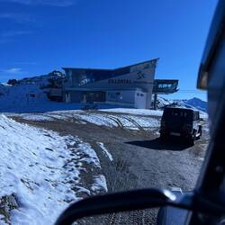 "🎶"Aufi auf den Berg und abi mit d'm G!"🎶