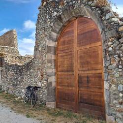Tamo flojo de paré, pero la puerta ta impecable