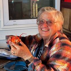 Jill's eating Lobster in Maine!