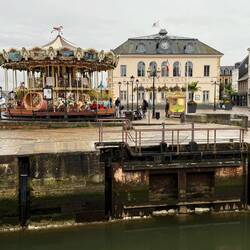 Carousel on the harbour