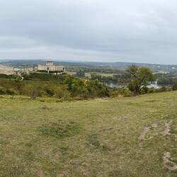 Château Gaillard on the left, Les Andelys on the right. Note white chalk cliffs along the river