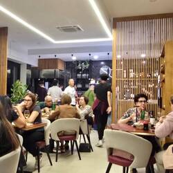 Voll und natürlich laut