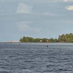 Balisage du lagon au sud de Tahaa