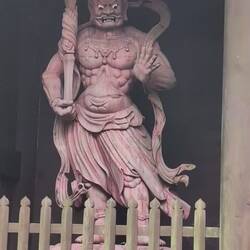 Eintritt in den Tempel