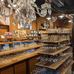 Hairpin shop
