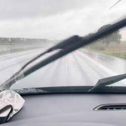 So empfängt mich mein Heimatland: Dauerregen seit Stunden.....