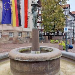 Brunnen vor dem Rathaus