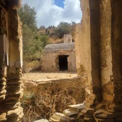 The kitchen buildings in the distance.