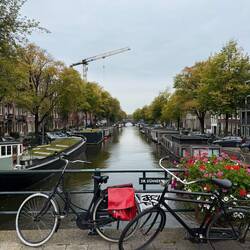 So many scenic canals