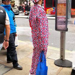 Bizarre fashion