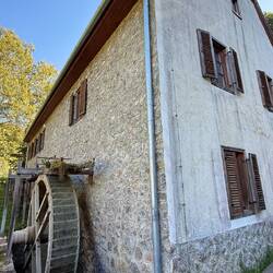 Mühle in Orfü (seit 2008 jedoch nicht mehr im Betrieb)