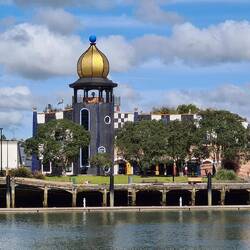 Hundertwasser Kunst Center am Hafen