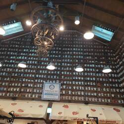 Eingang zum Erdbeershop