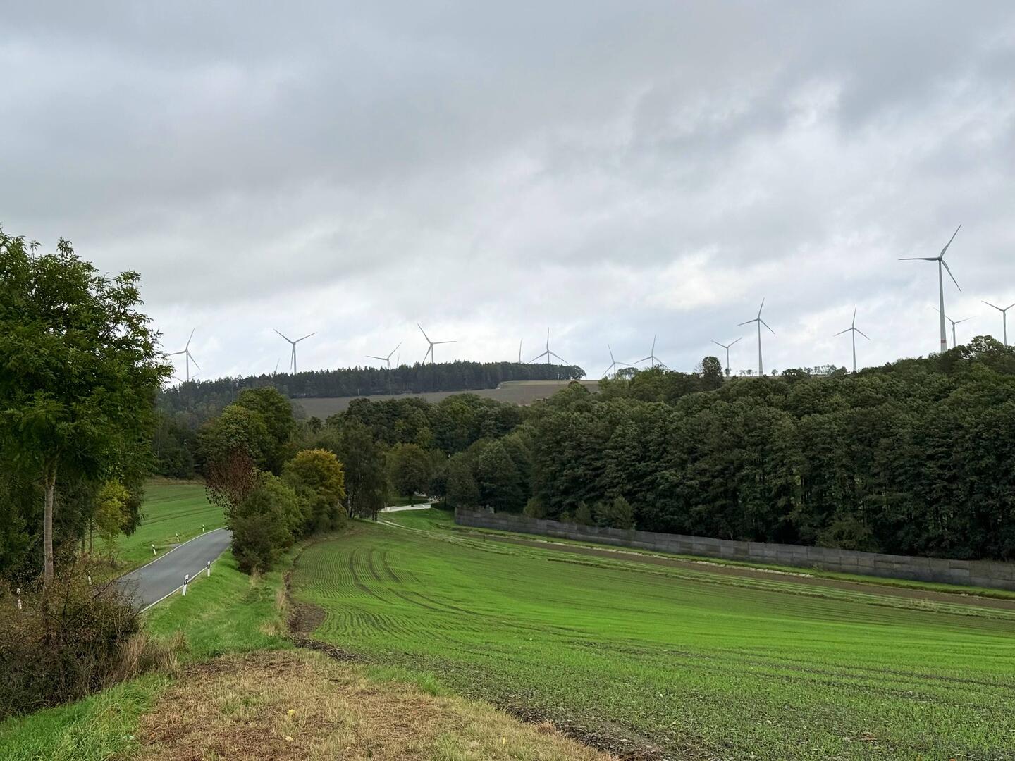 der Grenzzaun in Mödlareuth, die geteilte Stadt (Dorf)