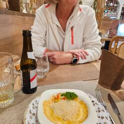 Jakobsmuscheln in Hummergratin