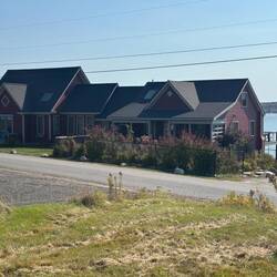 The gallery home on the bay