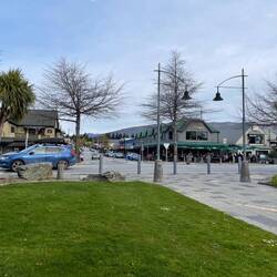 Wanaka. It started raining soon after we arrived