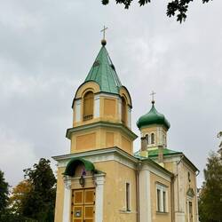 Anschließend finde ich sogar die Kirche aus dem Buch