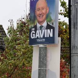 Einer der weniger gelungenen Doppelgänger von WP wird hier in's Rennen geschickt