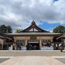 Schrein innerhalb der Burg