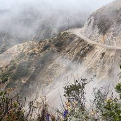 Contouring steep slopes in and out of cloud