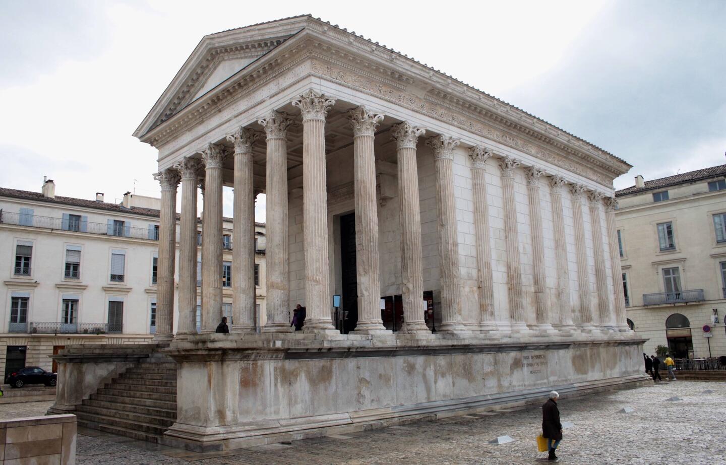 Tempel La Maison Carée