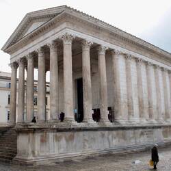 Tempel La Maison Carée