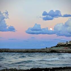 Zurück bei Mondello zum Mondaufgang