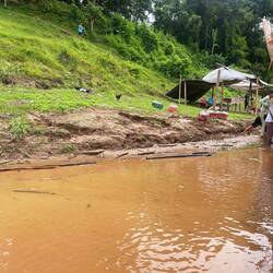 Our boat was a bit stuck and local ladies pushed us