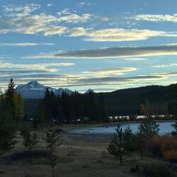 Blick auf den Mount Tatlow – Abendstimmung am Big Lake.
