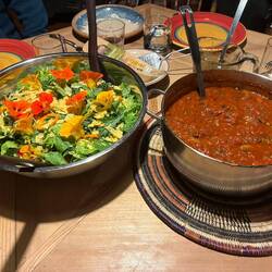 Ein köstlicher Abschluss des Tages – mit Liebe und Farbe serviert.