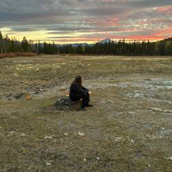 Ein Moment der Ruhe – Blick auf Mount Tatlow im Abendlicht.