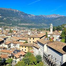 Blick vom Castello di Rovereto auf die Stadt