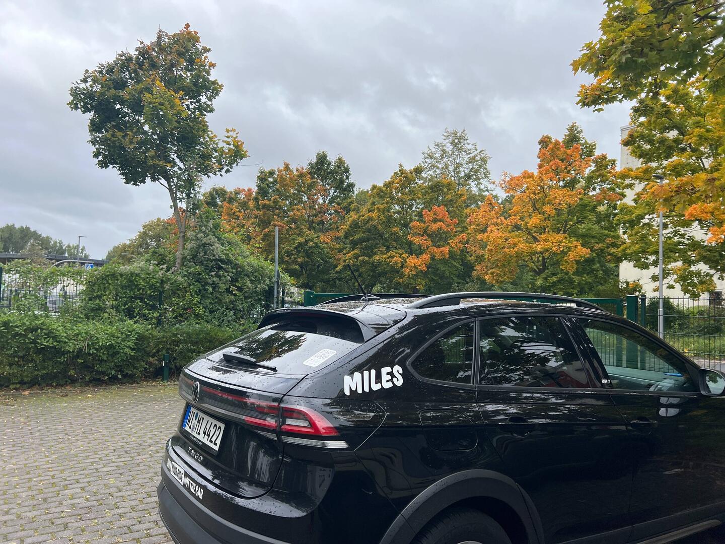 Wie immer geht's mit Miles zum BER