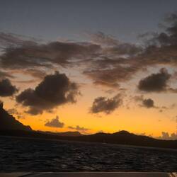 Levé de soleil sur Bora Bora