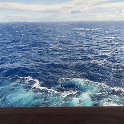 Ganz weit draußen 🌊🛳️🌊