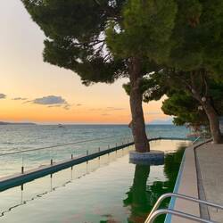 Pool oberhalb vom Strand von Ksamil