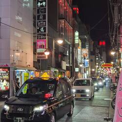 Das Unterhaltungsviertel Nagarekawa