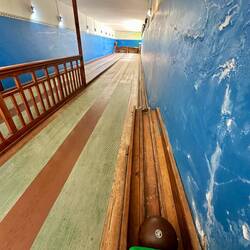 Die Kegelbahn ist noch besser erhalten