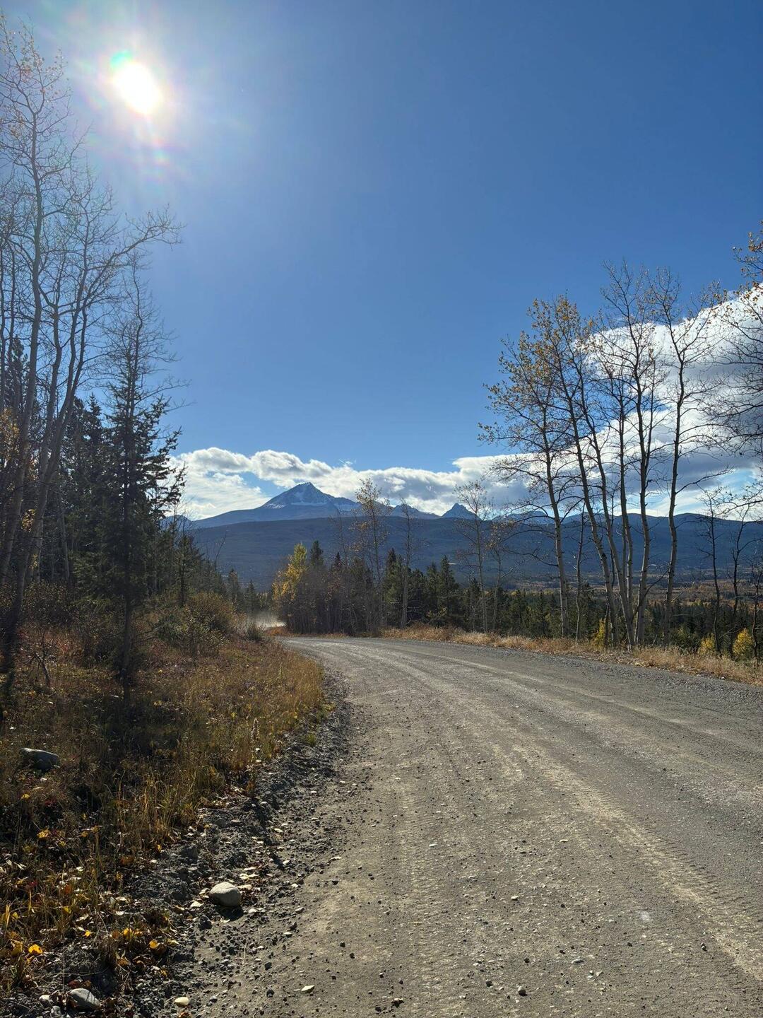 Unterwegs durch die stille Weite der Chilcotin Mountains.